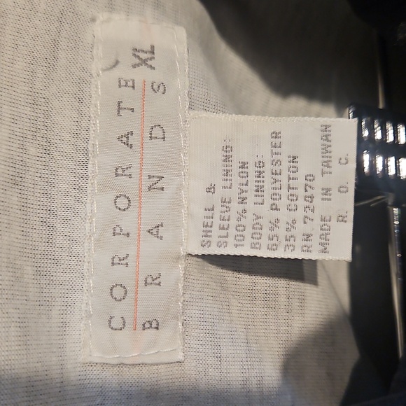 NEW! CORPRATE BRANDS Men's Vintage 90'S Windbreaker Track Suit XL.